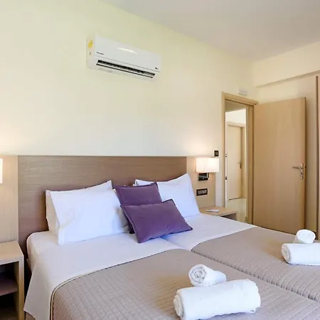 Villa Paleos Evergreen By