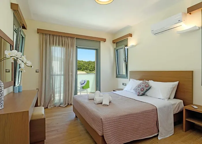 Villa Paleos Evergreen By